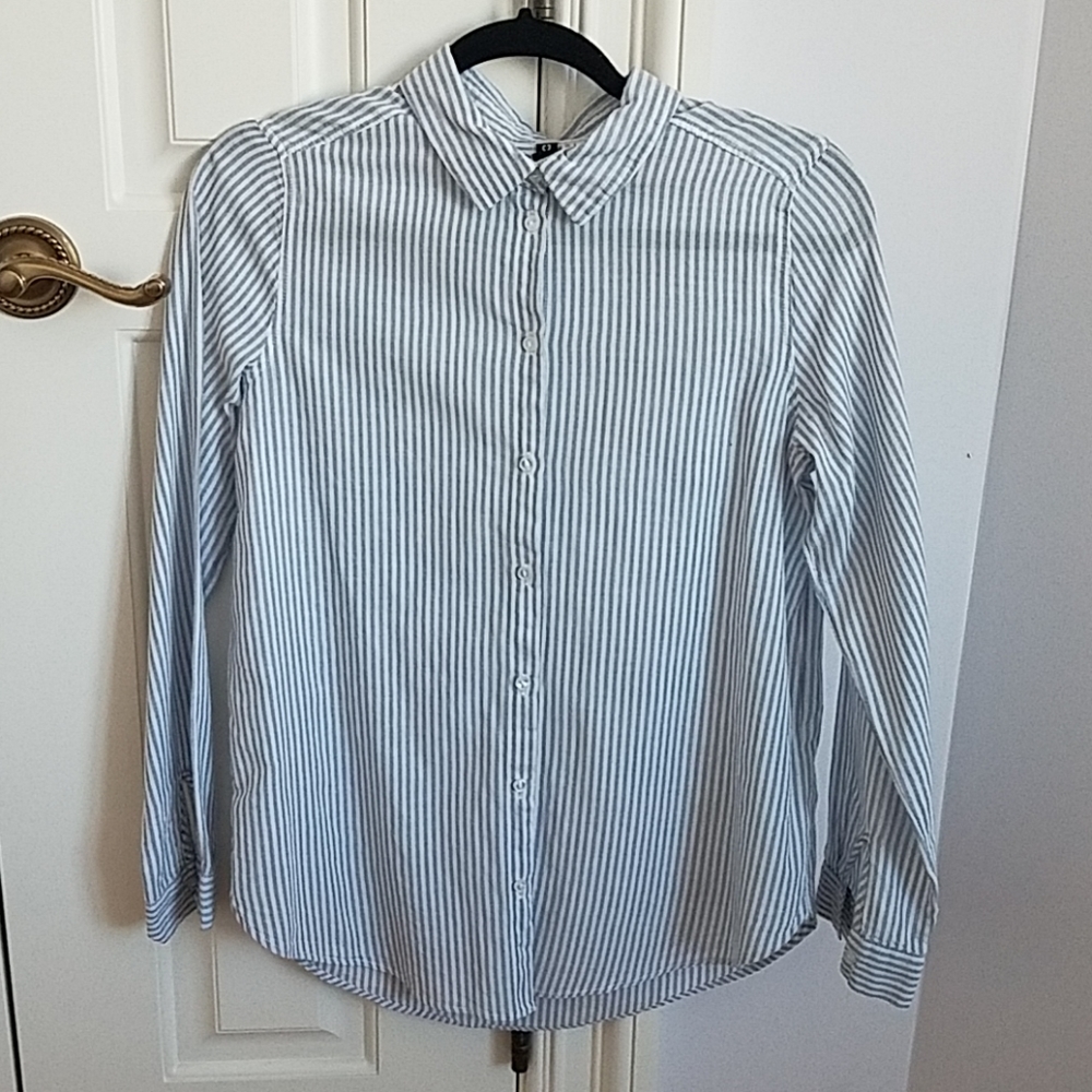 Women's H&M Striped Shirt